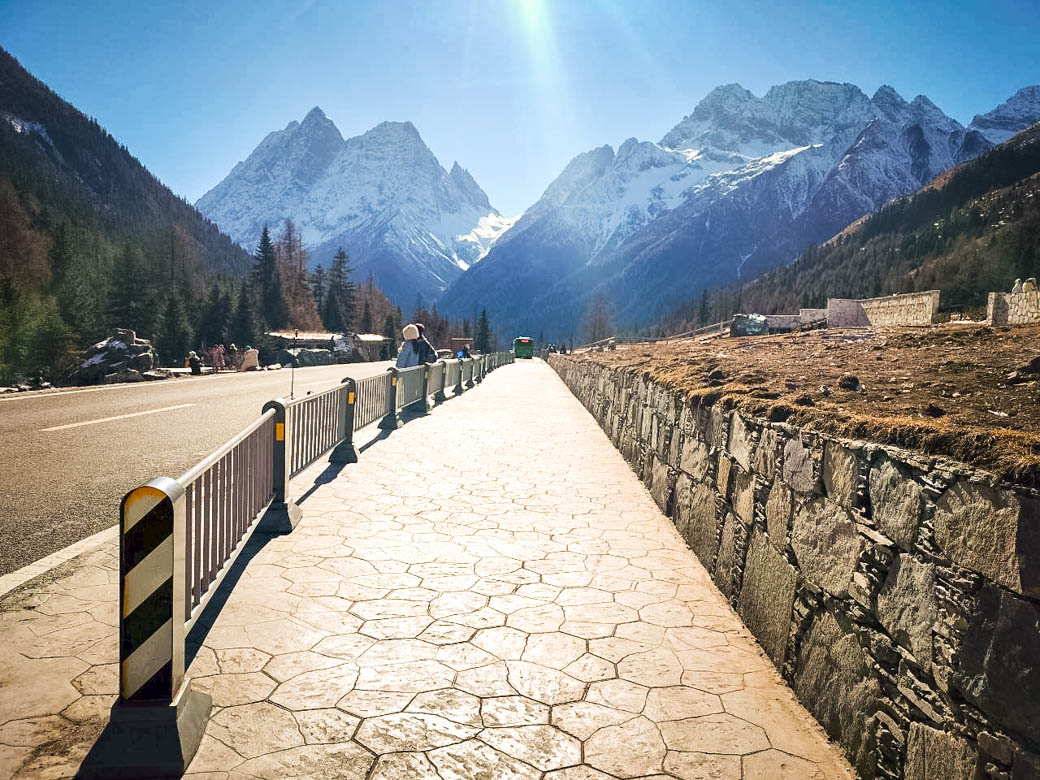 เฉิงตู สี่ดรุณี ปี้เผิงโกว | 25 พ.ย 68 - 30 พ.ย 68 | 6 วัน 4 คืน