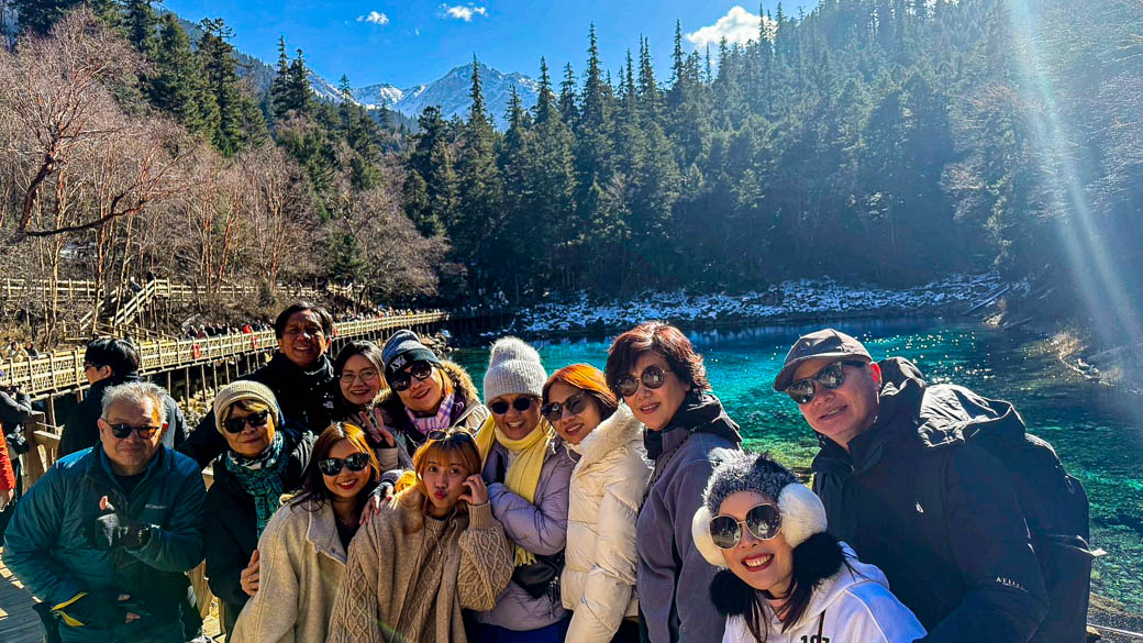 พิชิต 3 อุทยานสุดยิ่งใหญ่ เฉิงตู สี่ดรุณี ต๋ากู่ จิ่วจ้ายโกว |28 พ.ย 68 - 03 ธ.ค 68 | 6D 5N