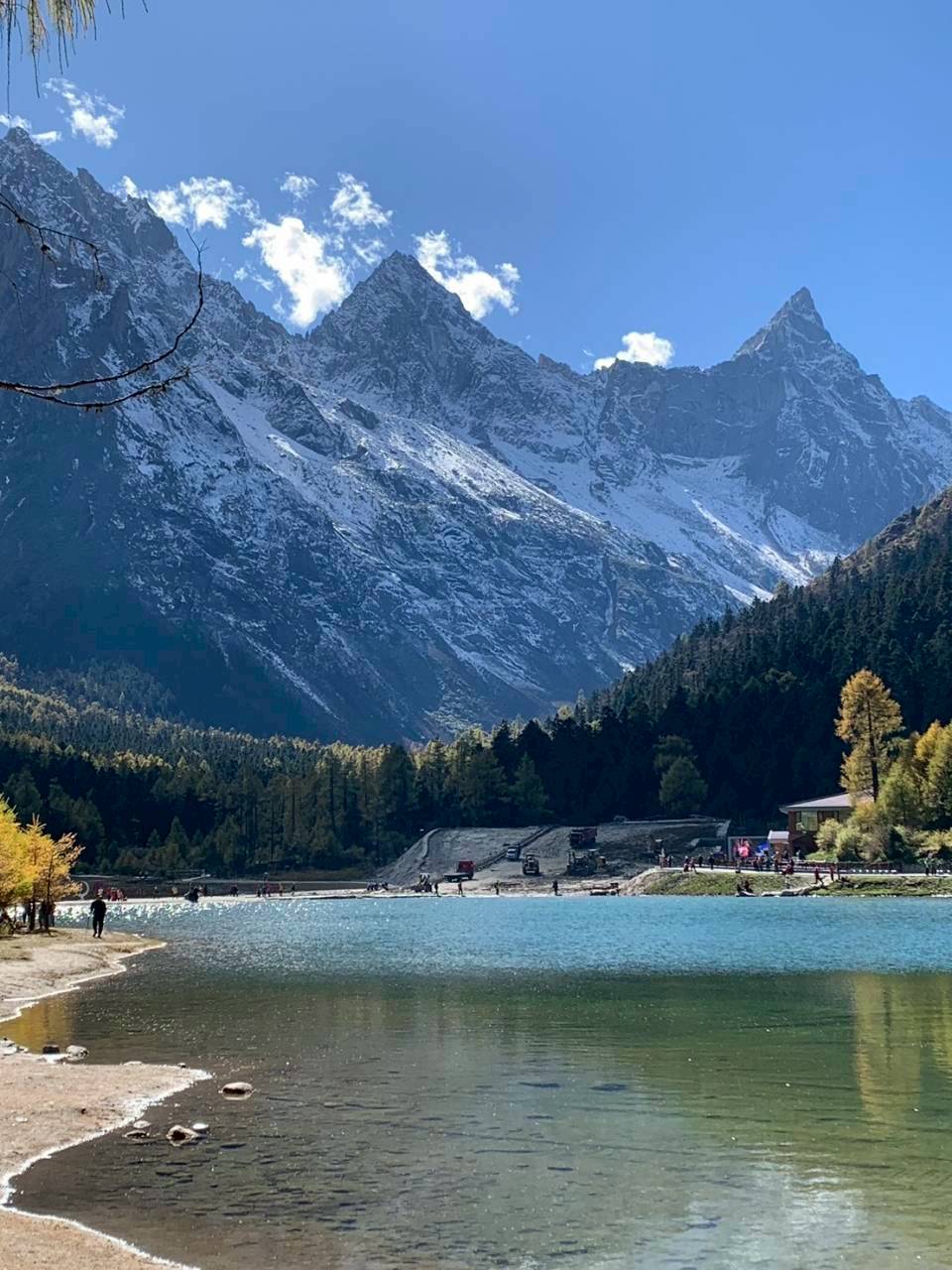 CHENGDU สี่ดรุณี ปี้เผิงโกว ซวงเฉียวโกว ต๋ากู่ปิงชวน 5วัน 4คืน 
วันที่ : 20 ต.ค. - 24 ต.ค. 68