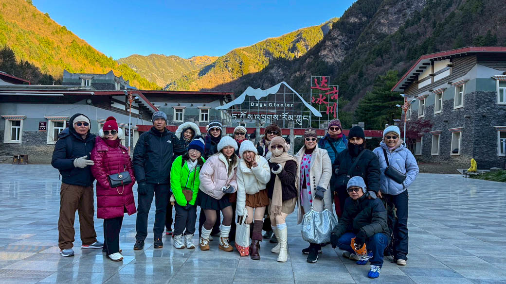 พิชิต 3 อุทยานสุดยิ่งใหญ่ เฉิงตู สี่ดรุณี ต๋ากู่ จิ่วจ้ายโกว |28 พ.ย 68 - 03 ธ.ค 68 | 6D 5N