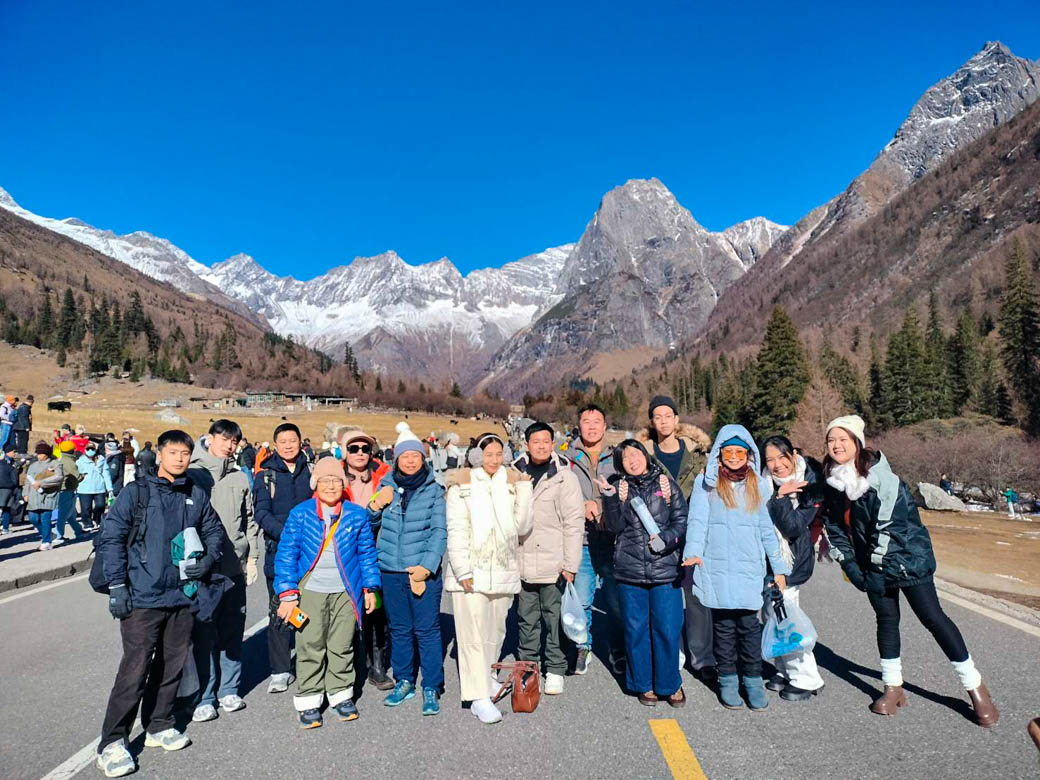 เฉิงตู สี่ดรุณี ปี้เผิงโกว | 25 พ.ย 68 - 30 พ.ย 68 | 6 วัน 4 คืน