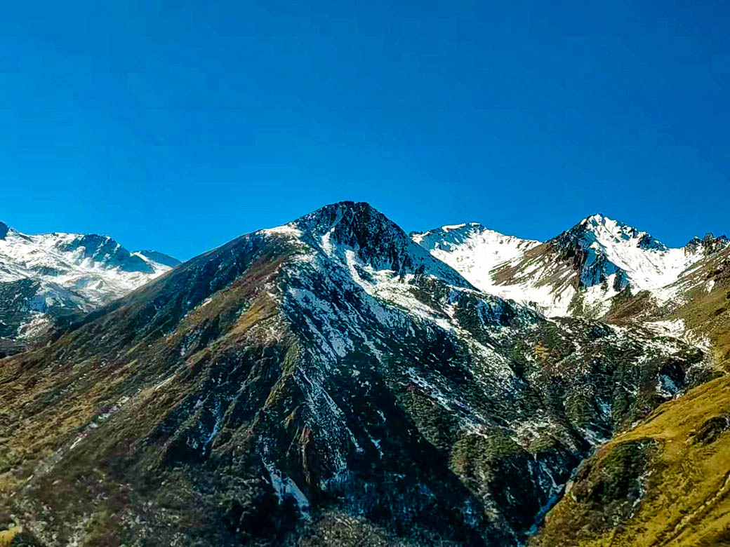 พิชิต 3 อุทยานสุดยิ่งใหญ่ เฉิงตู สี่ดรุณี ต๋ากู่ จิ่วจ้ายโกว 6D 5N 05 ธ.ค. - 10 ธ.ค. 68