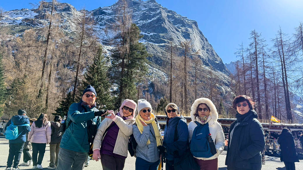 พิชิต 3 อุทยานสุดยิ่งใหญ่ เฉิงตู สี่ดรุณี ต๋ากู่ จิ่วจ้ายโกว |28 พ.ย 68 - 03 ธ.ค 68 | 6D 5N